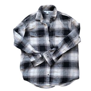 Old Navy Plaid Button Down Shirt - Black and White
